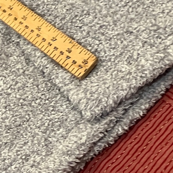 Love & Lore women’s size small / medium Gray plush Fleece Robe - Picture 6 of 11